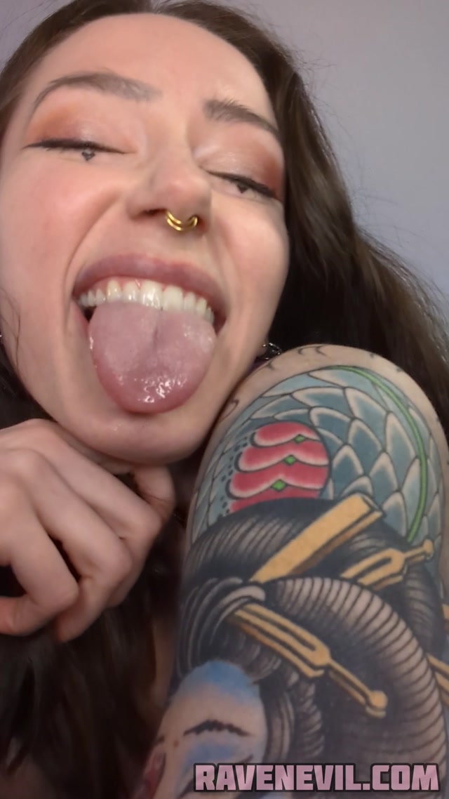 Raven Evil - Cucky