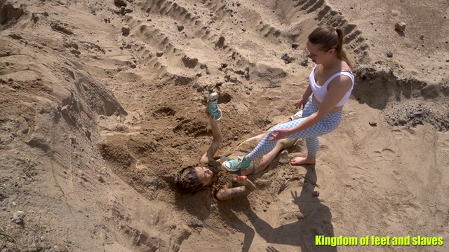 KINGDOM OF FEET AND SLAVES use your tongue my sandy bitch 00002