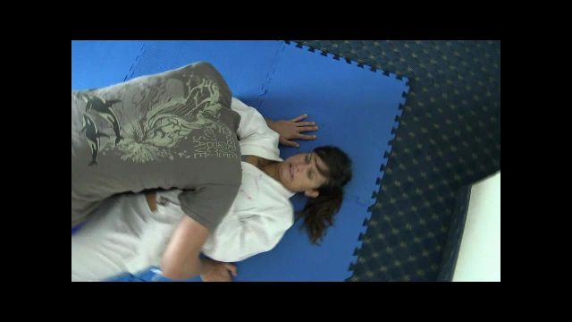 Reality Girls Scissors Mikaela S Mma Beating 00011