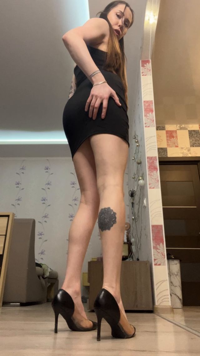pe Player I ped in my dress after a party 00001 pe Player I ped in my dress after a party 00001