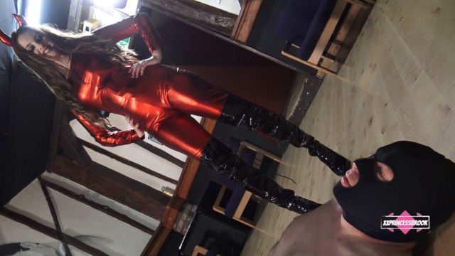 Brook Logan - Devil Sits On Slaves Face 00000 Brook Logan - Devil Sits On Slaves Face 00000