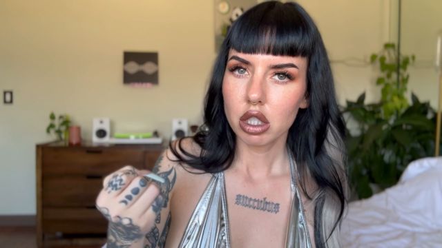 Scarlett Cummings - Shiny Kisses. Put on brown lipstick and gives you kisses while you stroke for her perfect lips mouth lip worship 00008