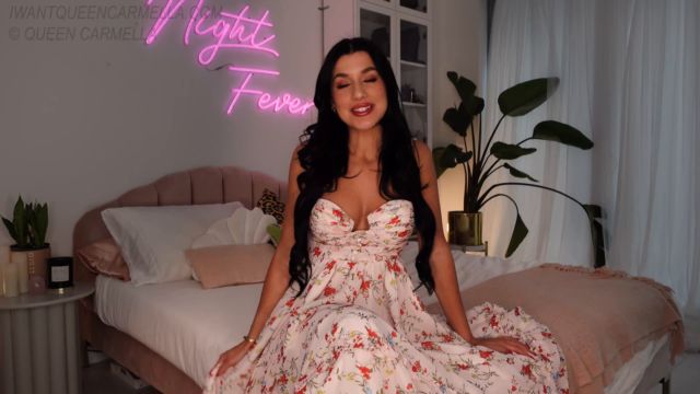 Queen Carmella Horny Housewife 00000 Queen Carmella Horny Housewife 00000