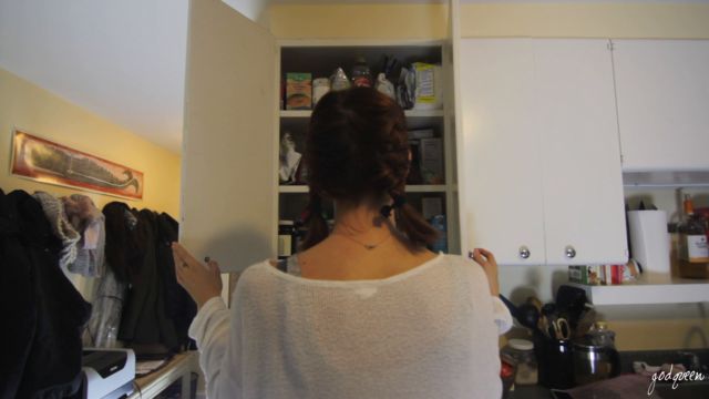Godqueen Giantess  - tiny snack 00000